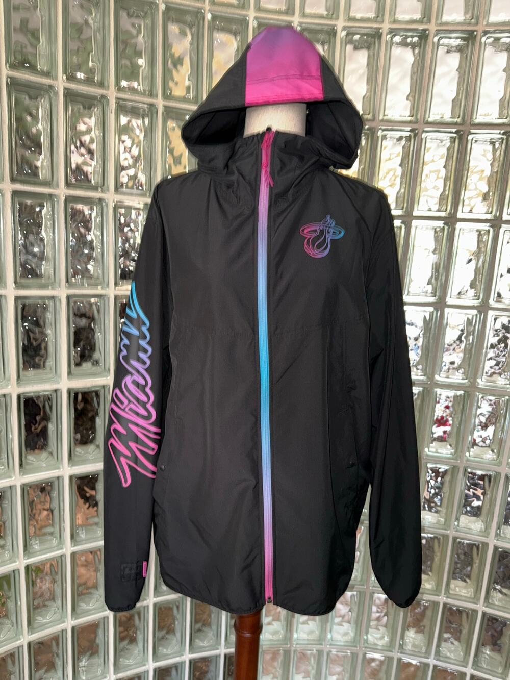 Miami Heat & Herschel Supply Co.  jacket - size M - OG